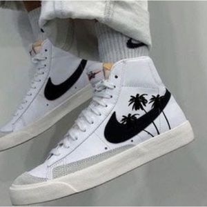Never worn! New with box! Custom Nike Blazer Mid ‘77 Vintage (12.5 U.S)